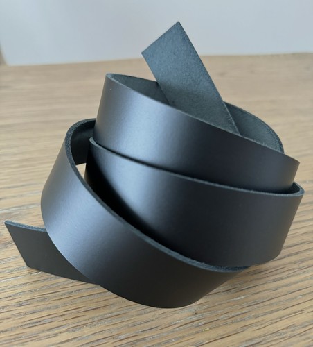 130cm long black smooth - 50",